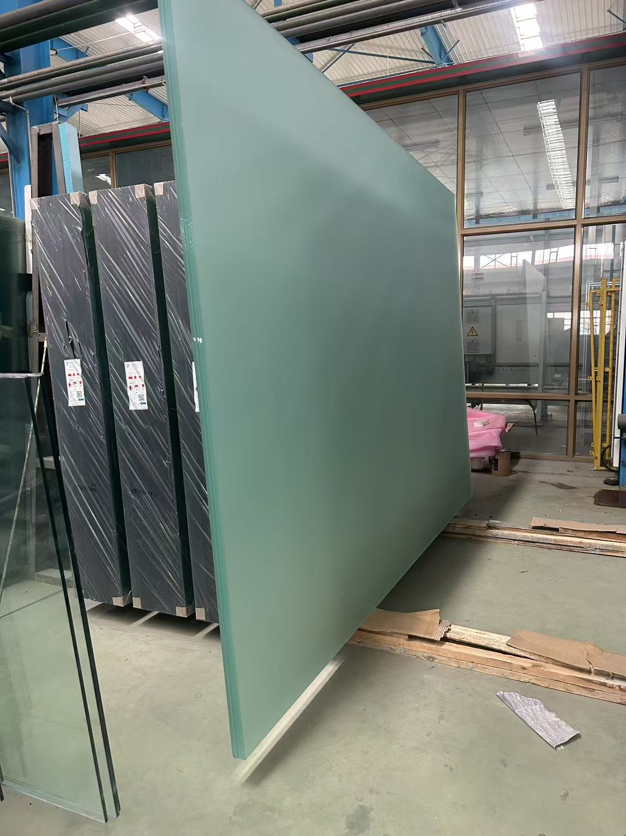 鹤壁市彩轴玻璃建筑幕墙玻璃生产基地 - 哪里好